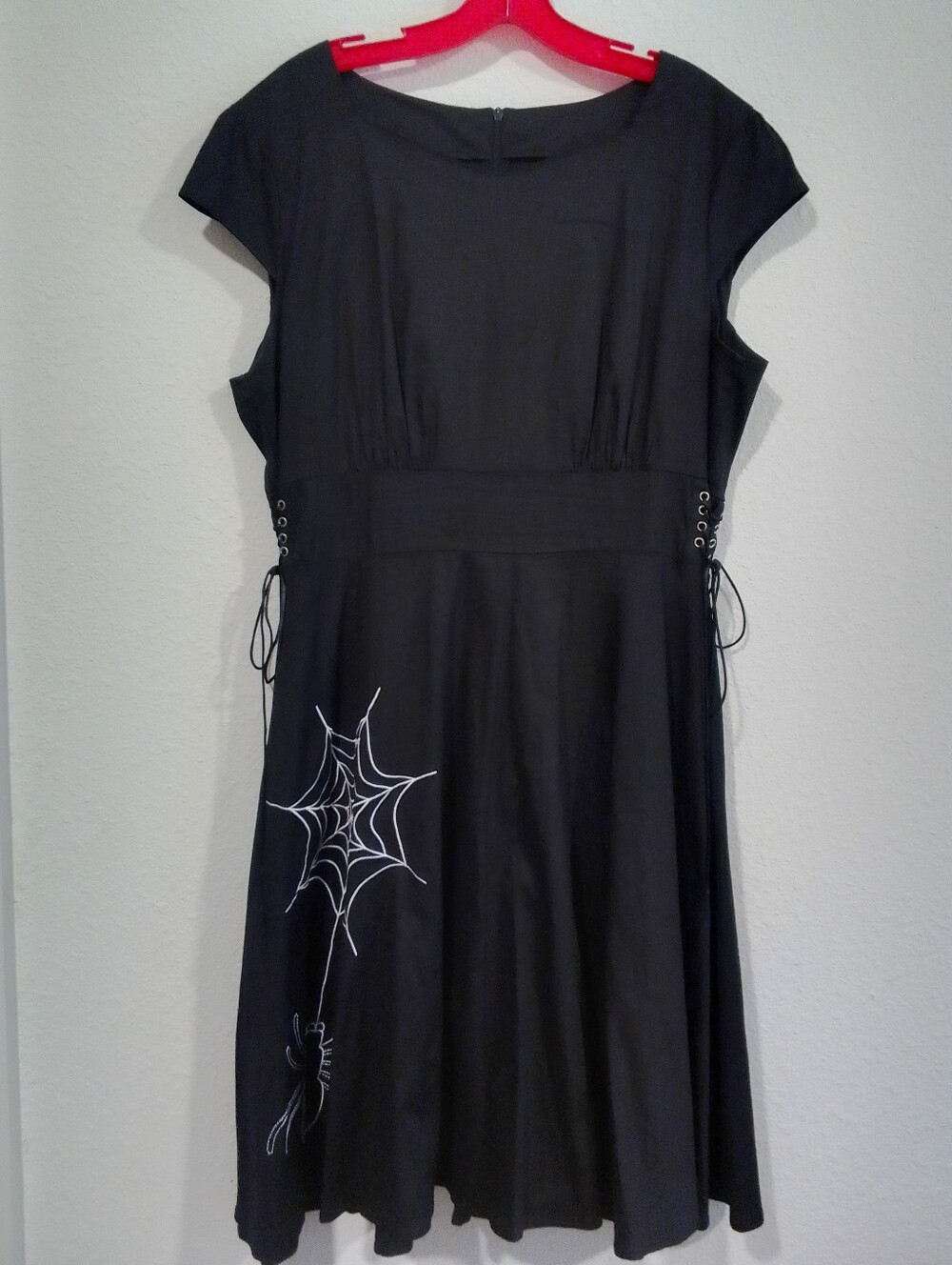 Women's Black Spiderweb Knee-Length Dress